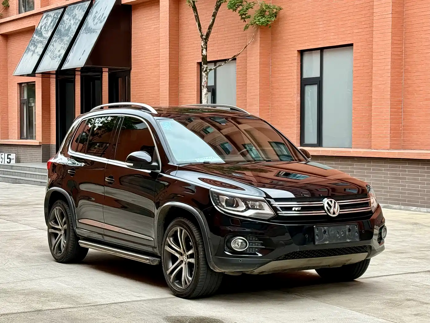 Volkswagen Tiguan 2014 2.0TSI Exclusive Edition фото 3