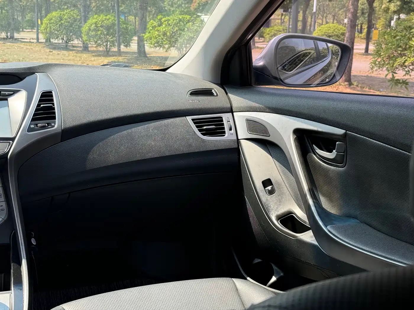 Hyundai Langdong 2015 1.6L Auto Trend фото 13