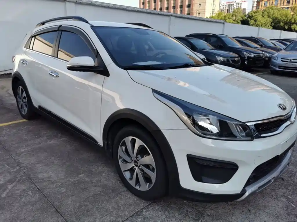 Kia KX CROSS 2018 2017 1.4L AT GLS