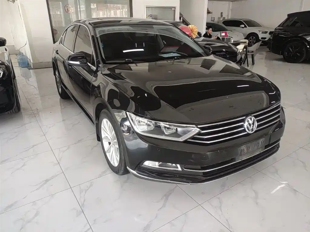 Volkswagen Magotan 2018 330TSI DSG Leading фото 4