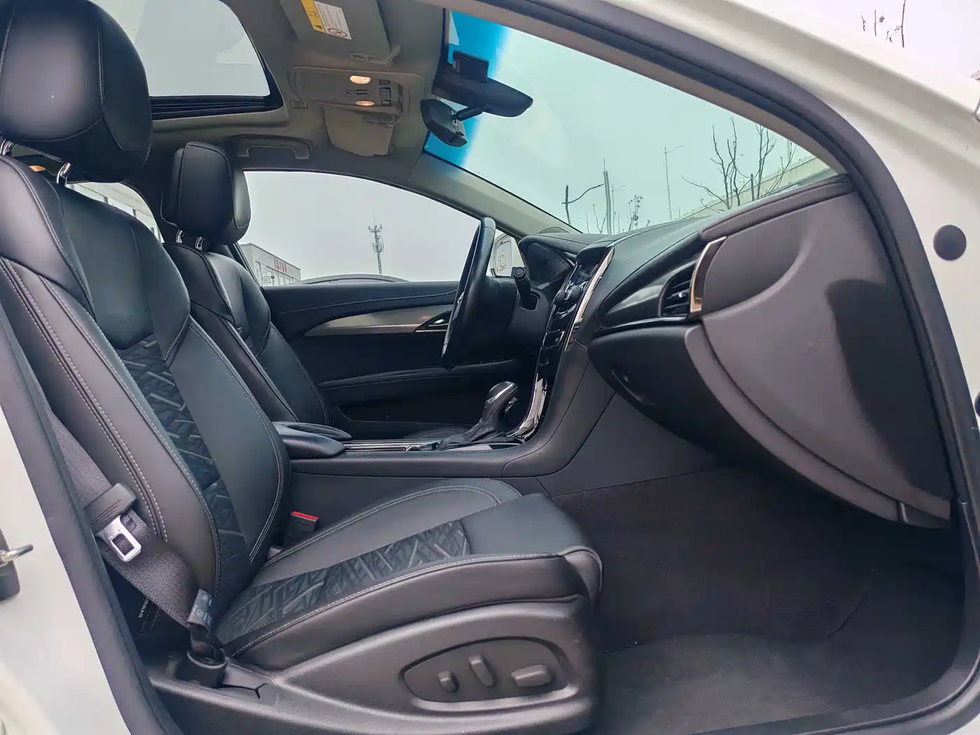 Cadillac ATS-L 2016 28T Technology фото 16