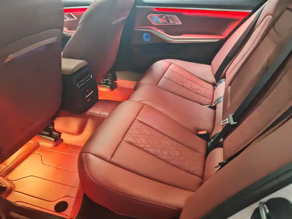BMW 3 Series 2024 325Li M Sport Package фото 18