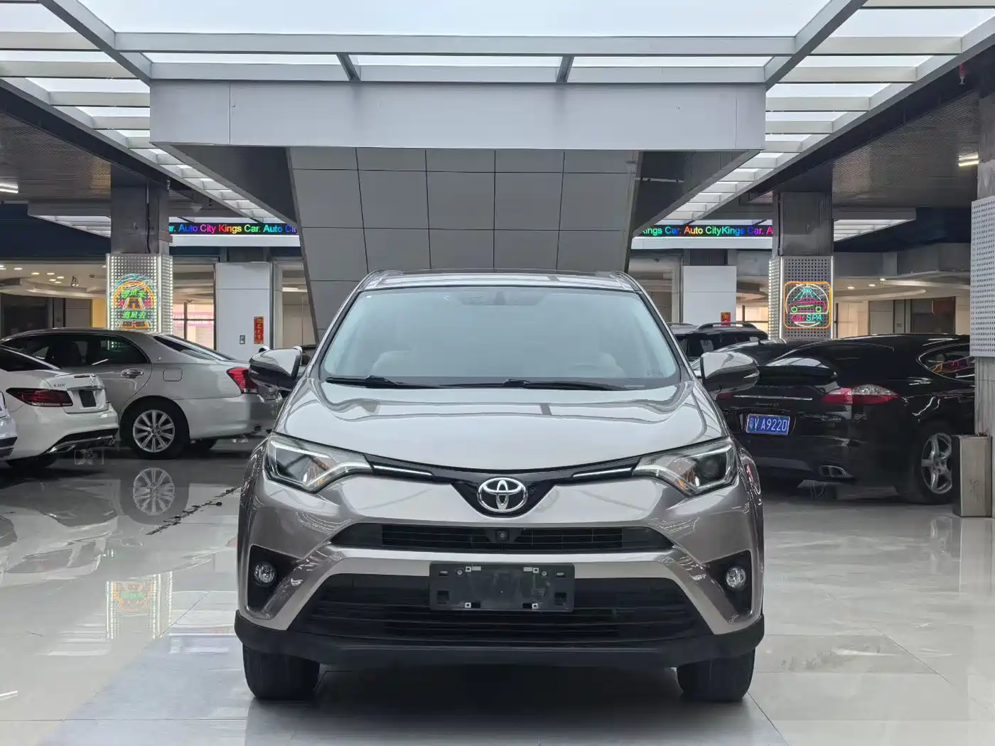 Toyota RAV4 Rongfang 2016 2.0L CVT 2WD Trend (China V)