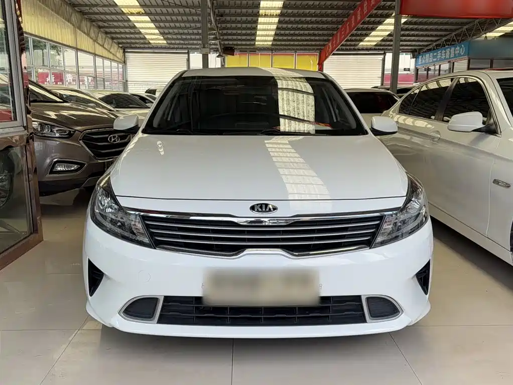 Kia Forte 2019 1.6L Auto Trend Edition China VI фото 4