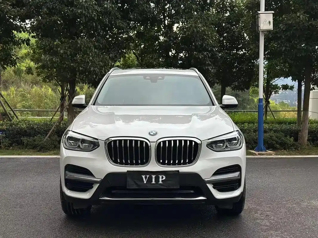 Фото 2 - BMW X3