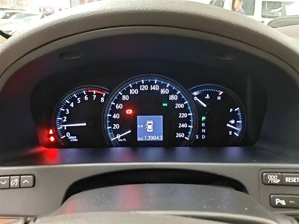 Toyota Crown 2012 2.5L Royal Leather Edition фото 12