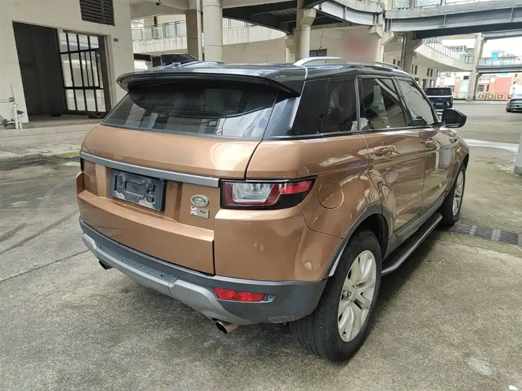 Land Rover Range Rover Evoque 2017 2.0T PURE Style Edition фото 7