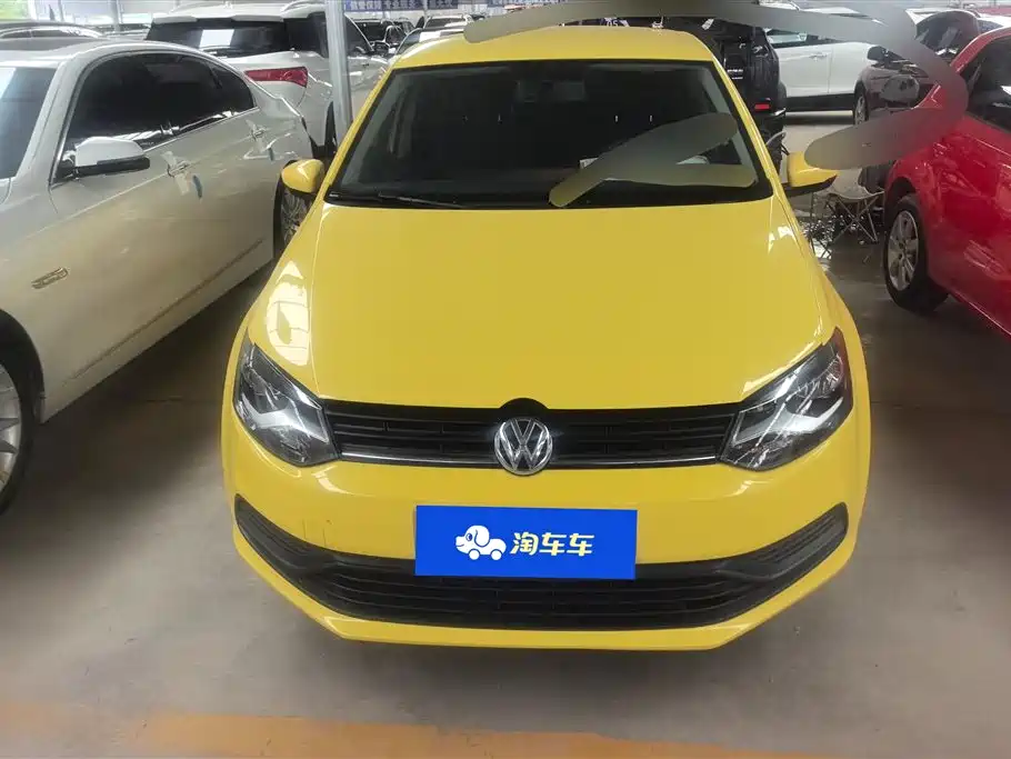 Volkswagen Polo 2016 1.4L Automatic Trend фото 2
