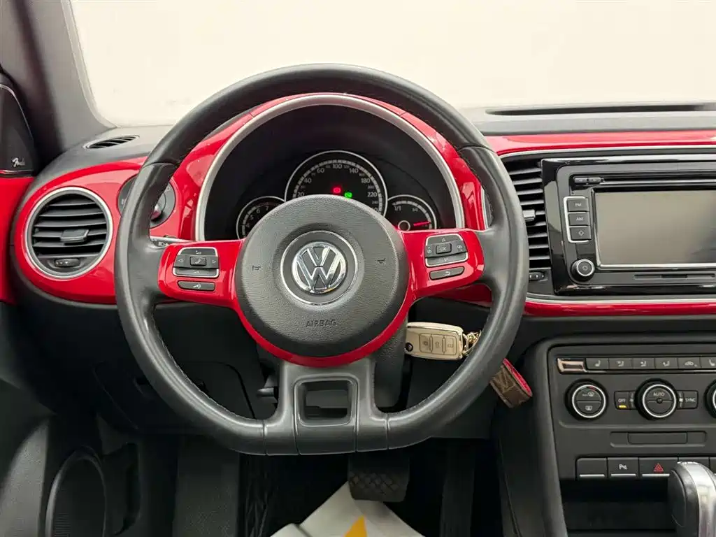 Volkswagen Beetle 2015 180TSI фото 26