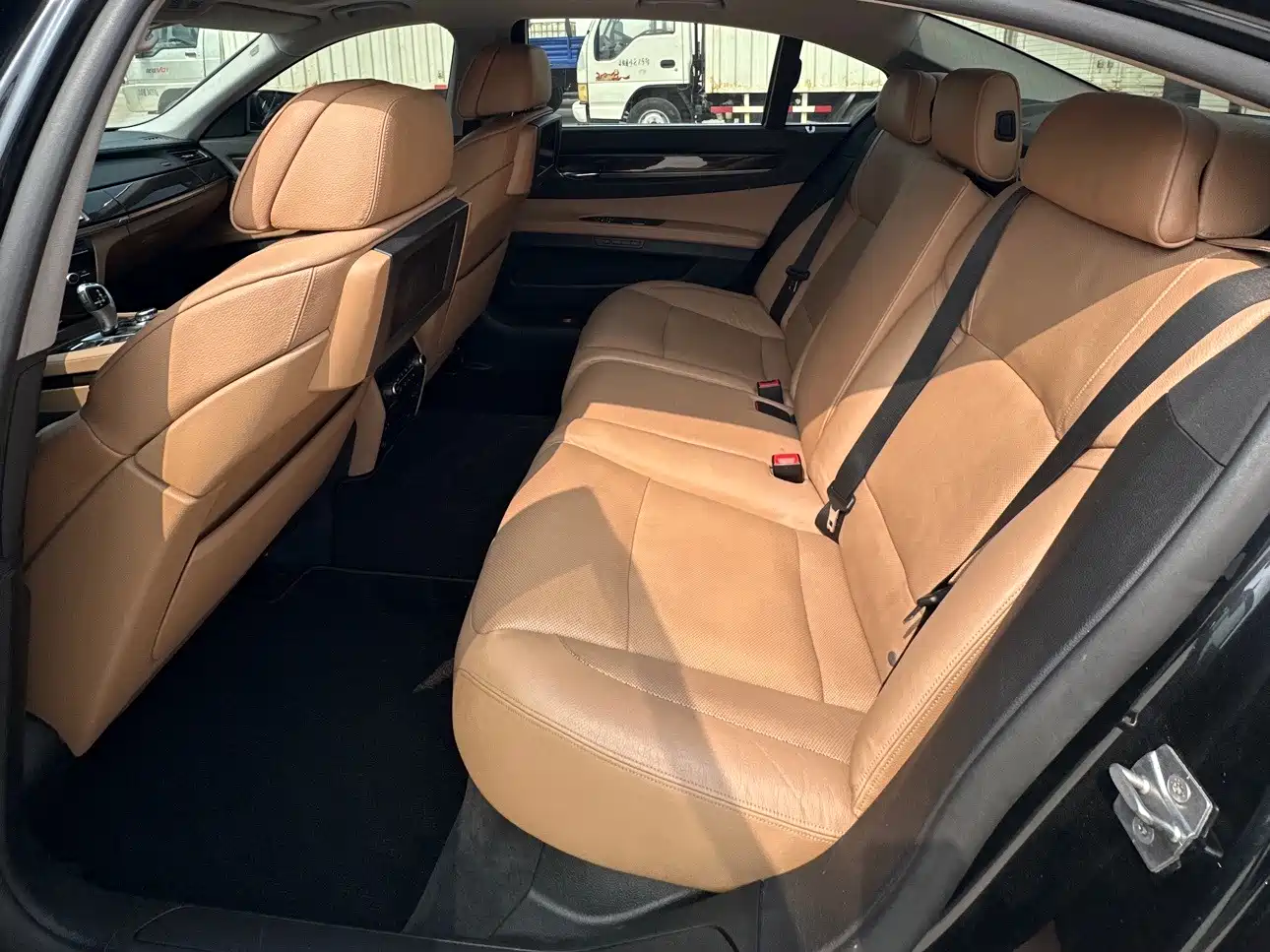 Photo 10 - BMW 7 Series