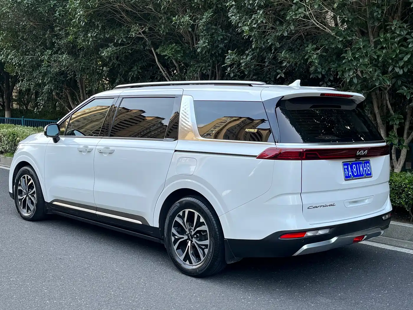 Kia Carnival 2021 2021 2.0T Luxury Tech Edition