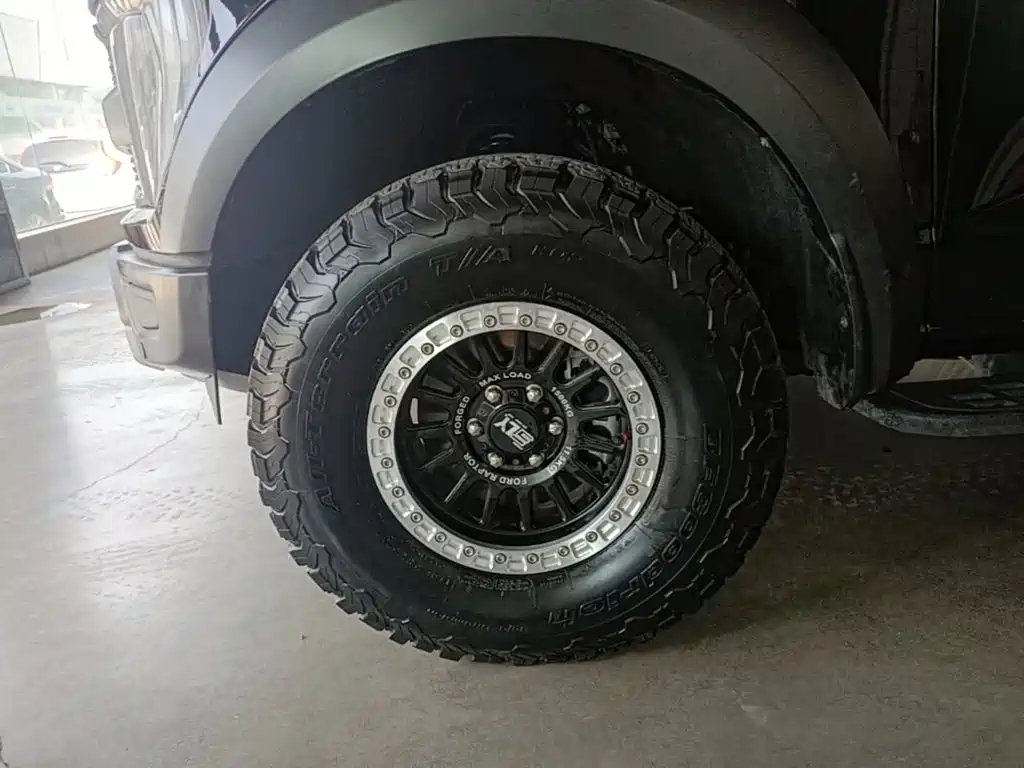 Ford F-150 Raptor 2025 2023 3.5T Raptor