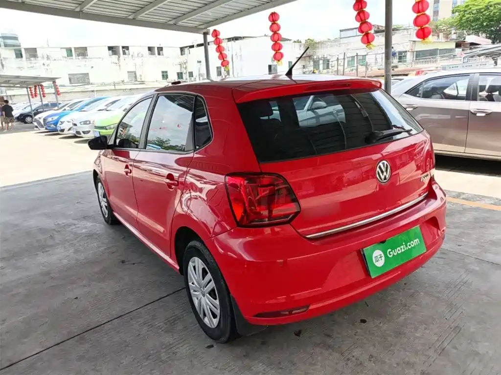 Volkswagen Polo 2016 1.4L Automatic Trend фото 5