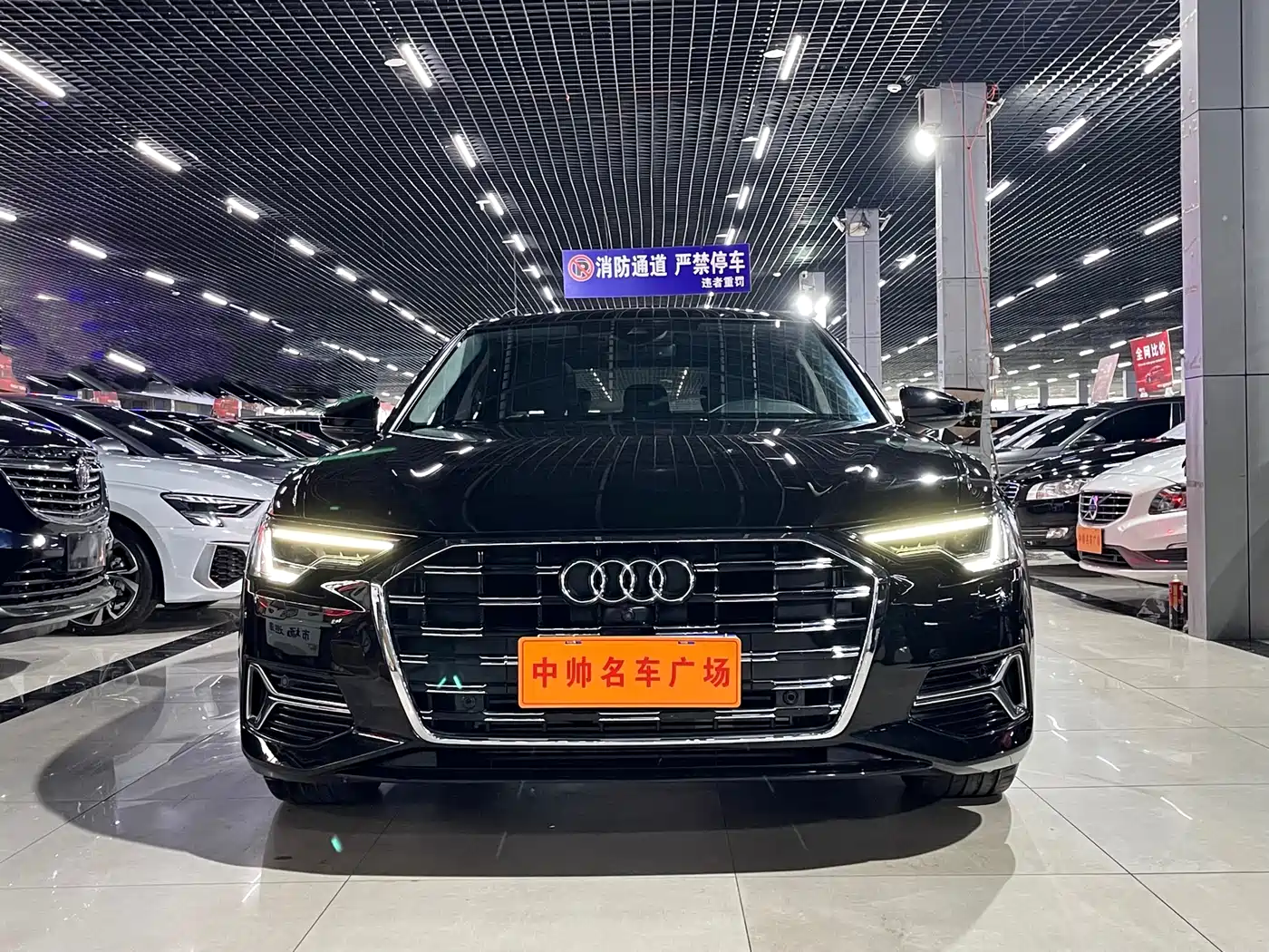 Audi A6L 2023 45 TFSI Premium Selection Elegance фото 2