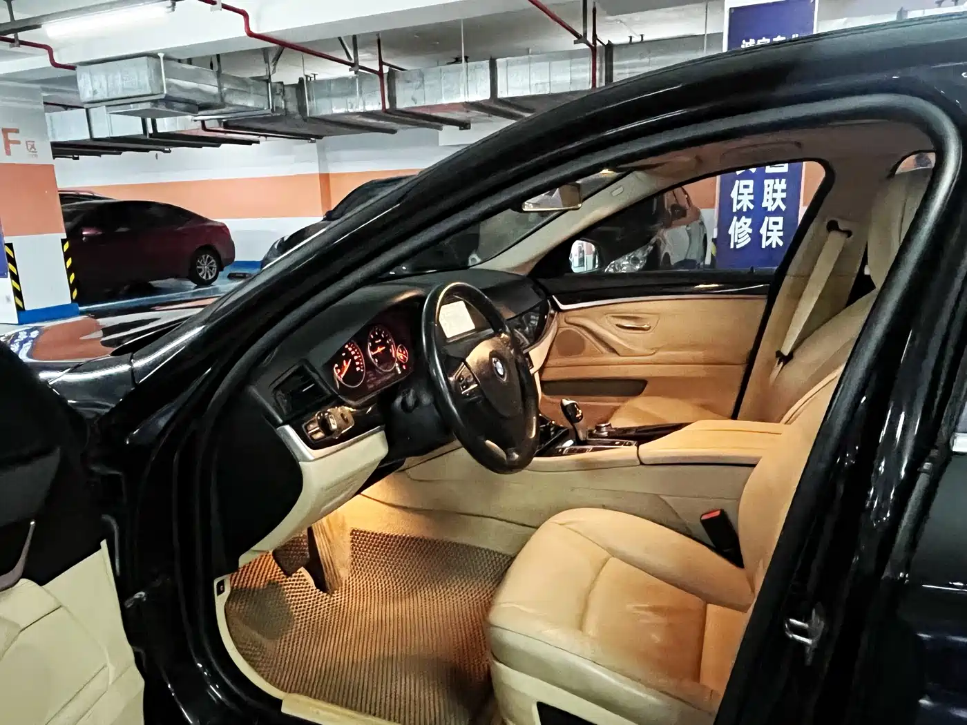 BMW 5 Series 2013 525Li Luxury фото 9