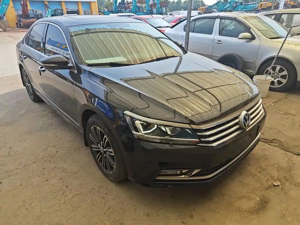 Photo 4 - Volkswagen Passat