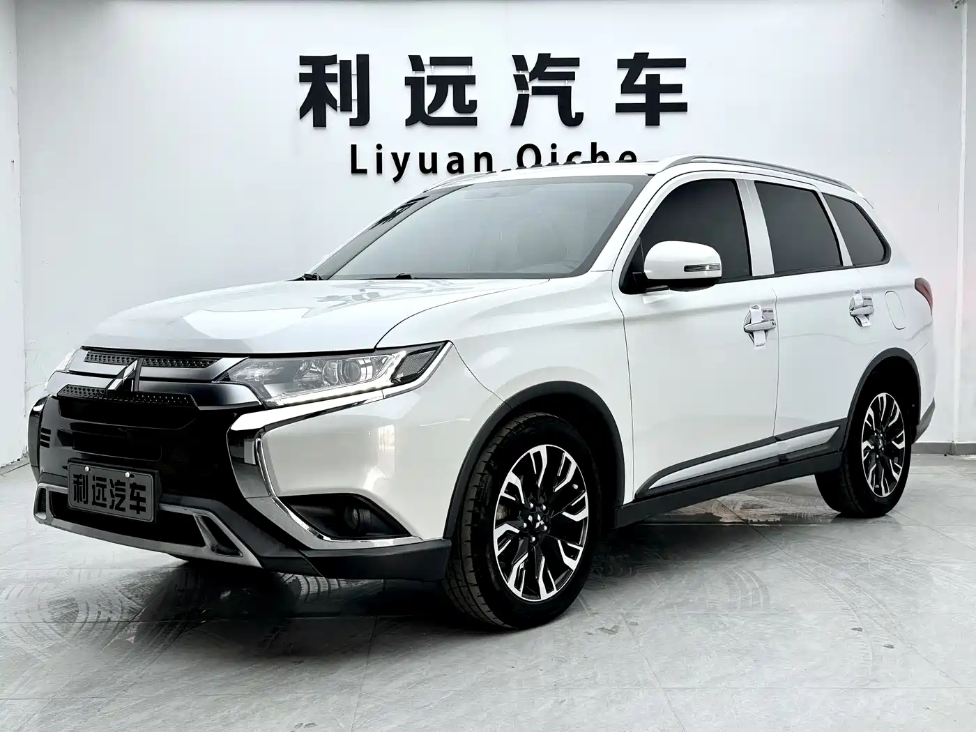 Mitsubishi Outlander 2019 2.0L 2WD Enjoy 5-Seater China VI