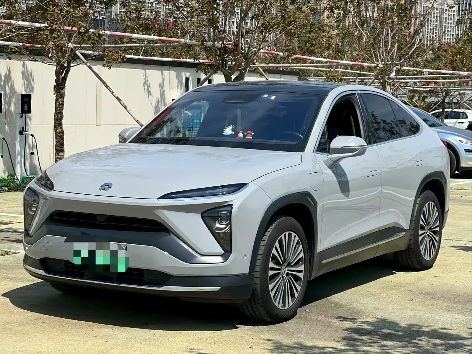 Фото 1 - NIO EC6