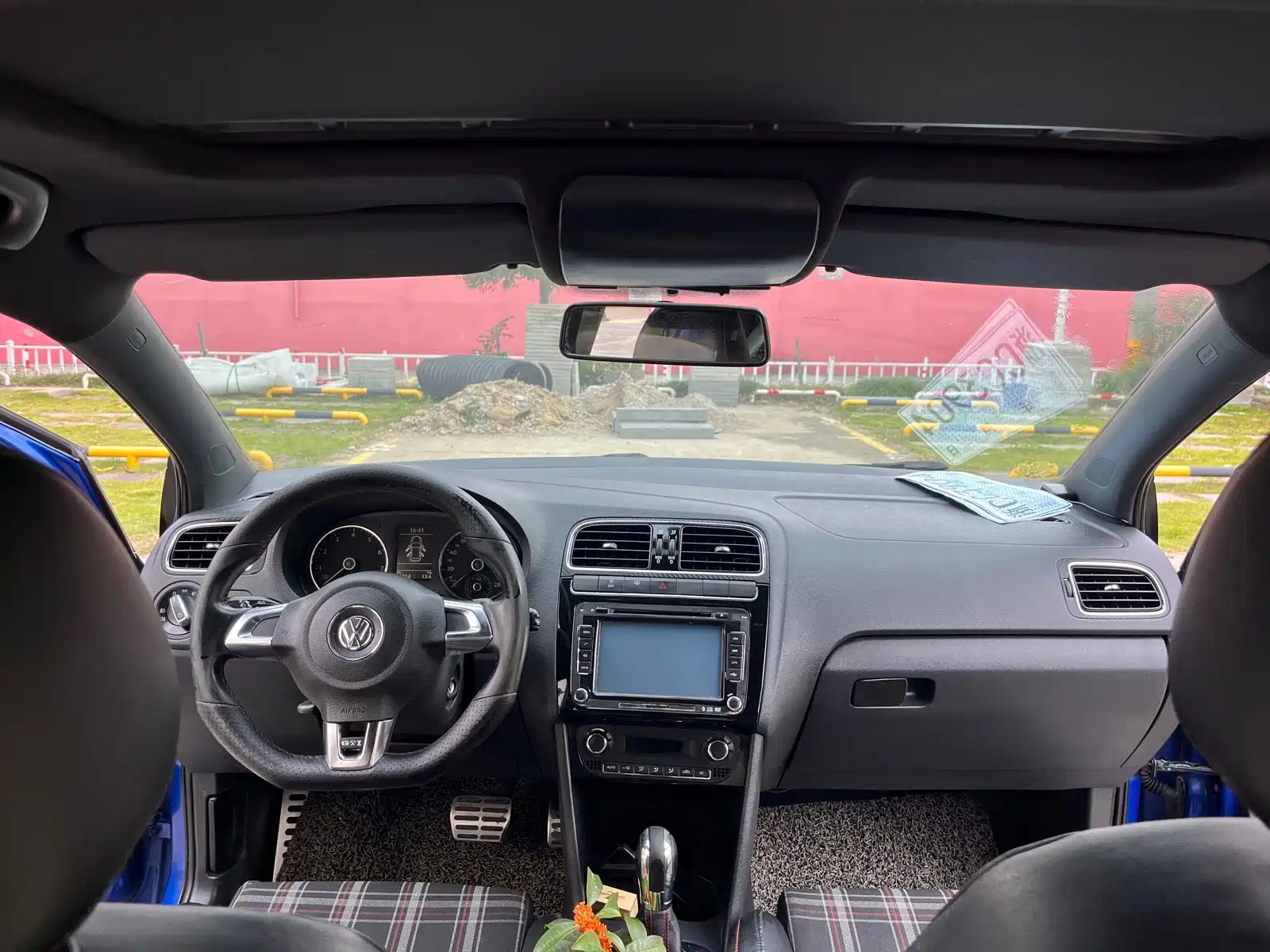 صورة 11 - Volkswagen Polo