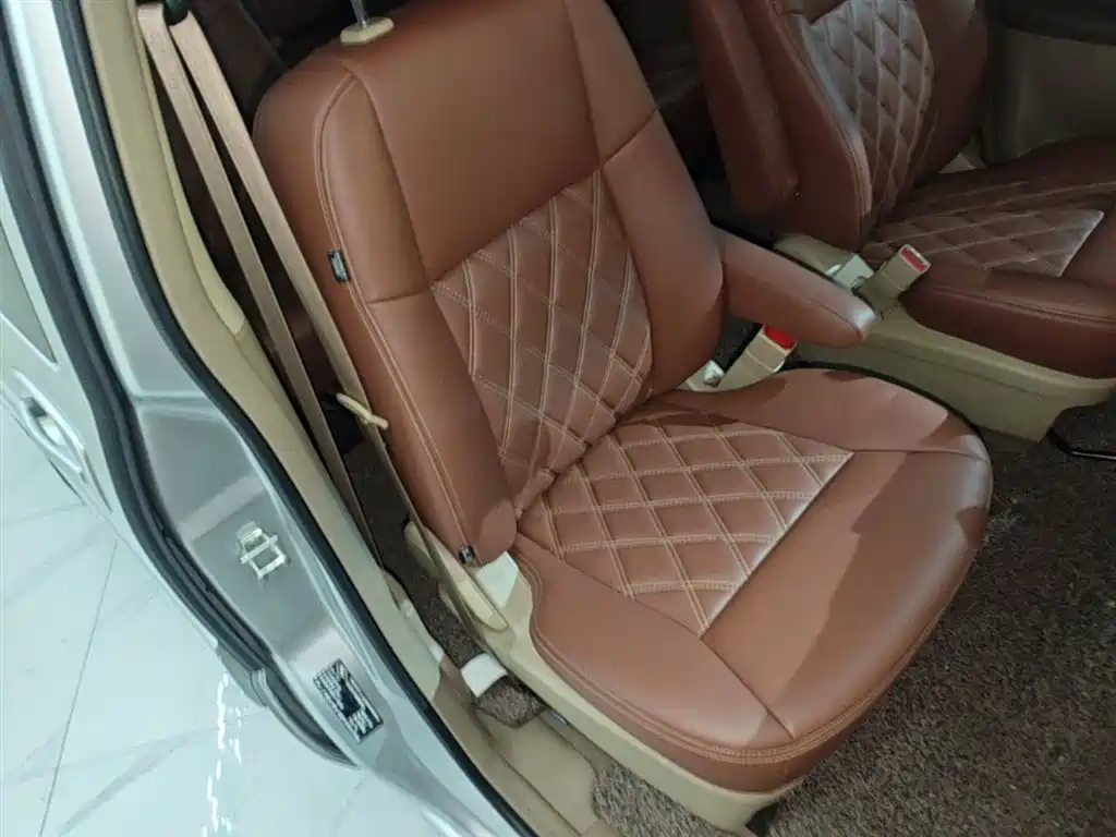 Buick GL8 2014 2.4L Classic Edition фото 25
