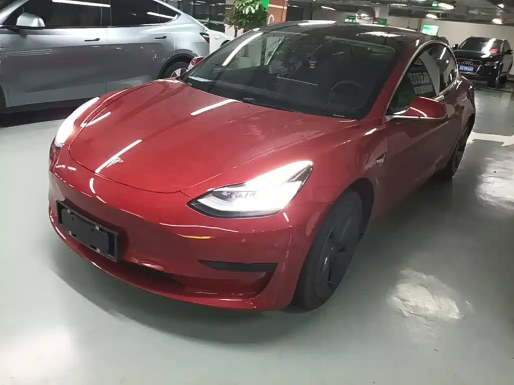 Tesla Model 3 2020