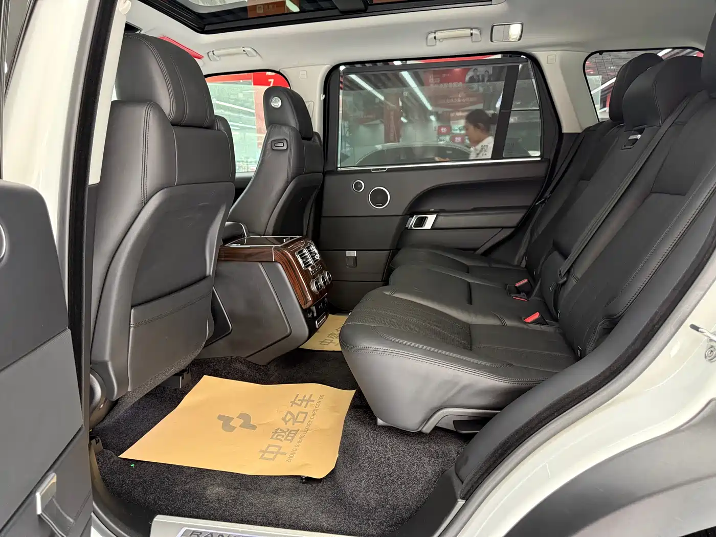 Land Rover Range Rover 2016 3.0 SC V6 Vogue LWB фото 15