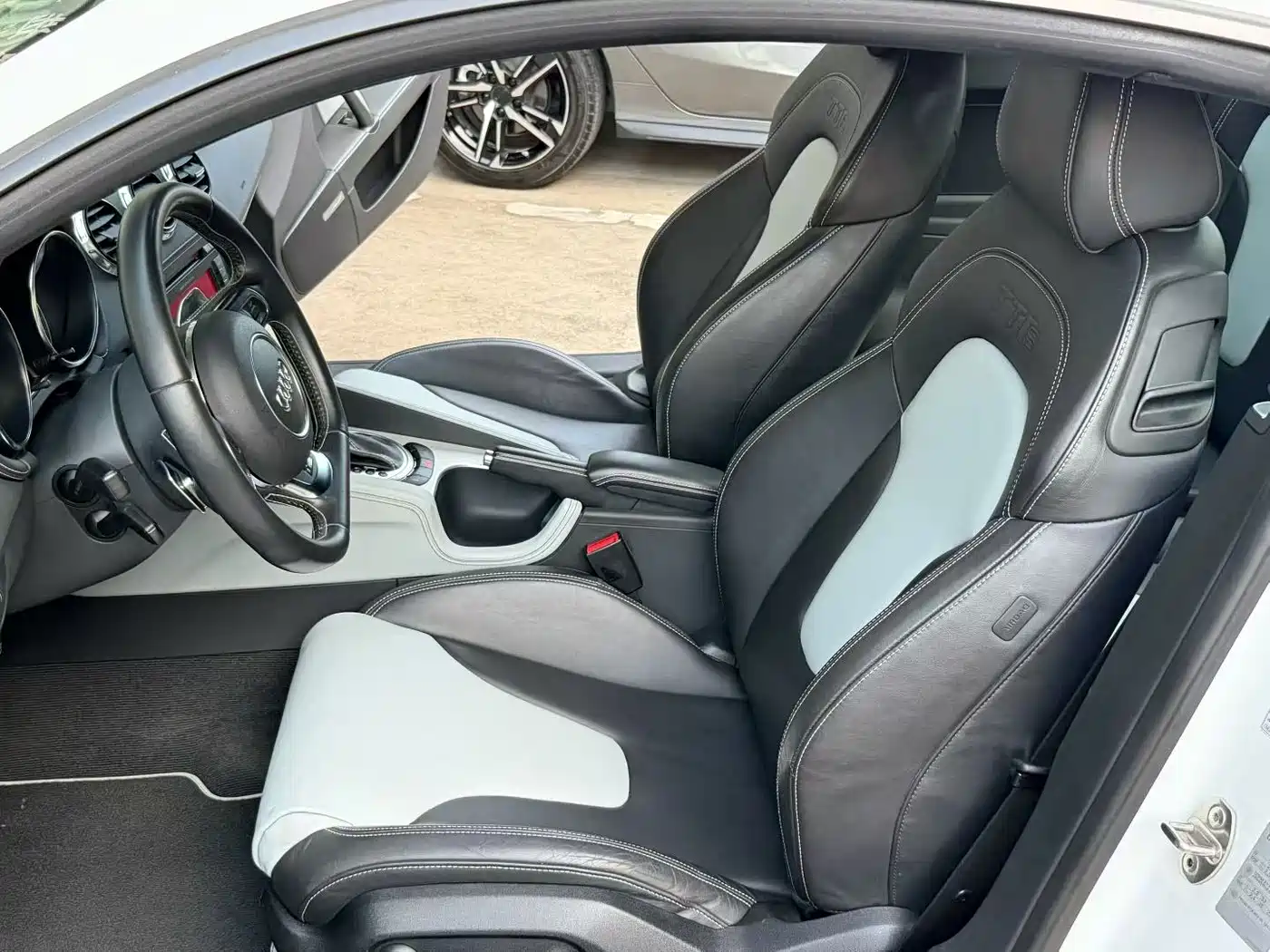 Audi TTS 2013 2013 TTS Coupe 2.0TFSI quattro