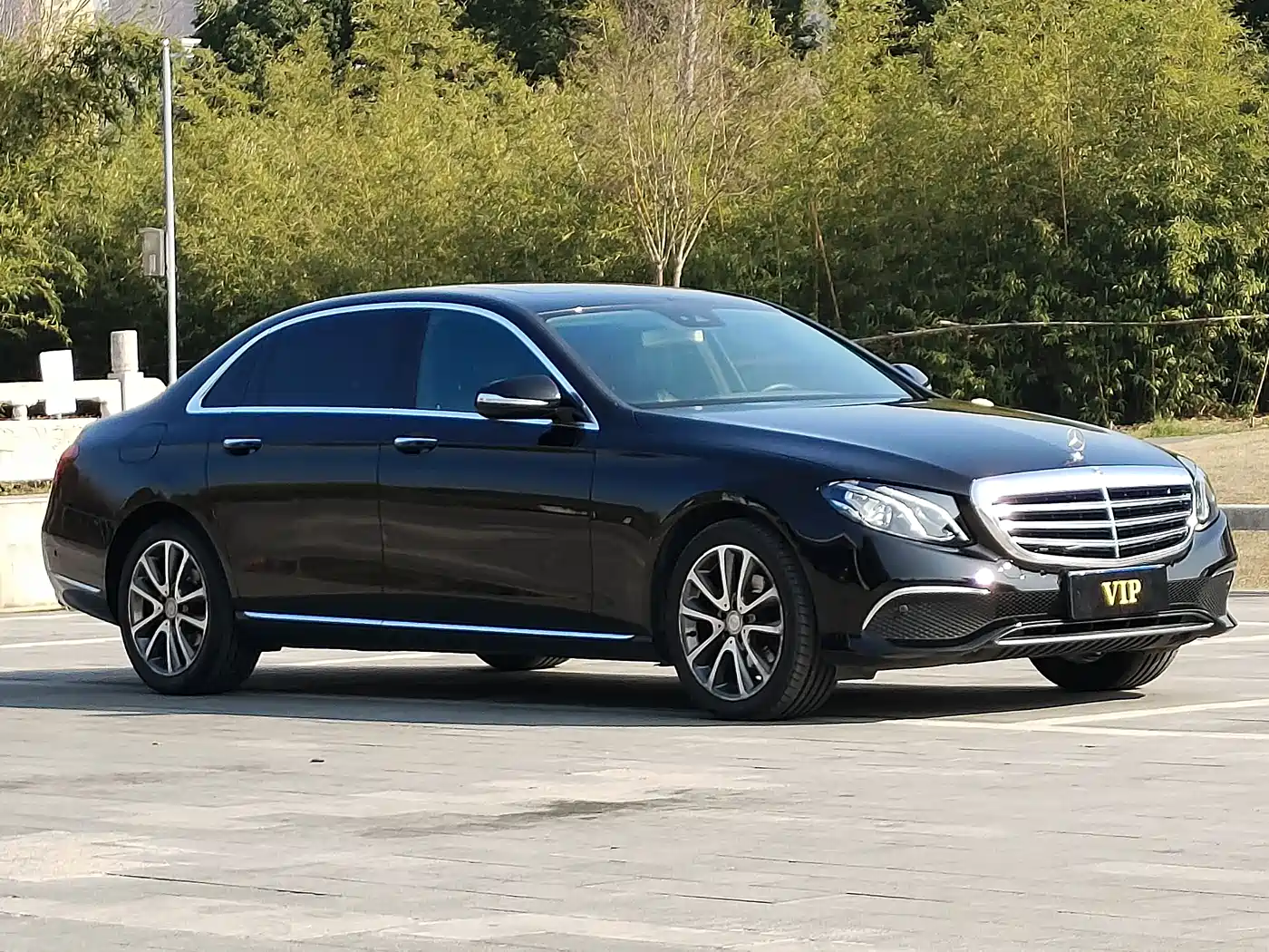 Mercedes-Benz E-Class 2017 E 200 L 4MATIC фото 2