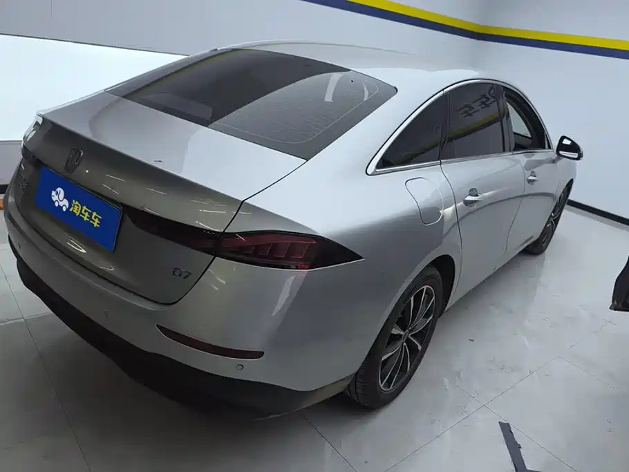Roewe D7 2025 2025 DMH 125km World Champion Edition