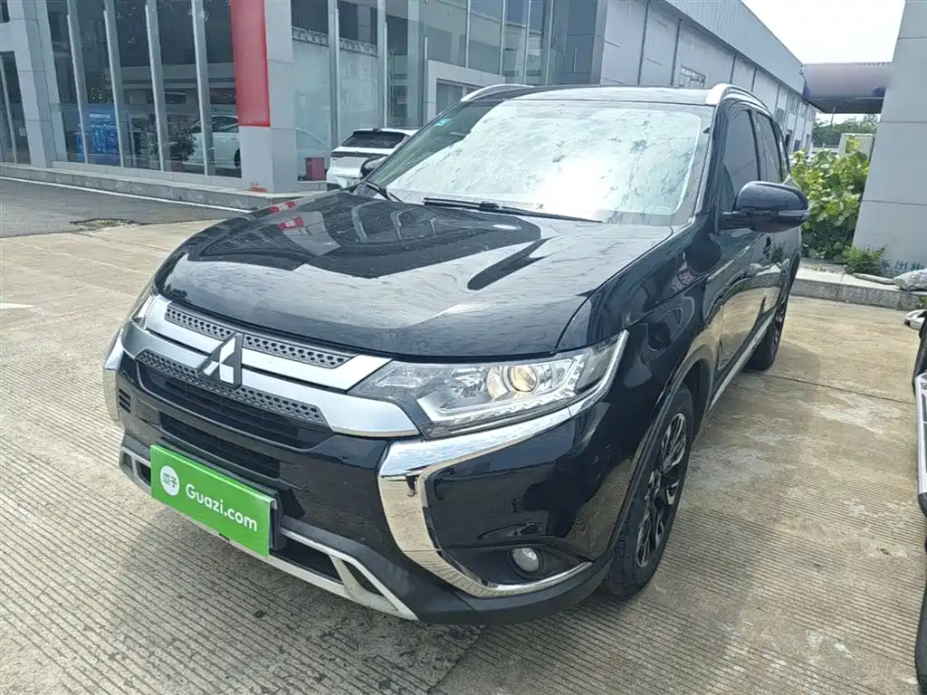 Mitsubishi Outlander 2019 2.0L 2WD Enjoy 5-Seater China VI