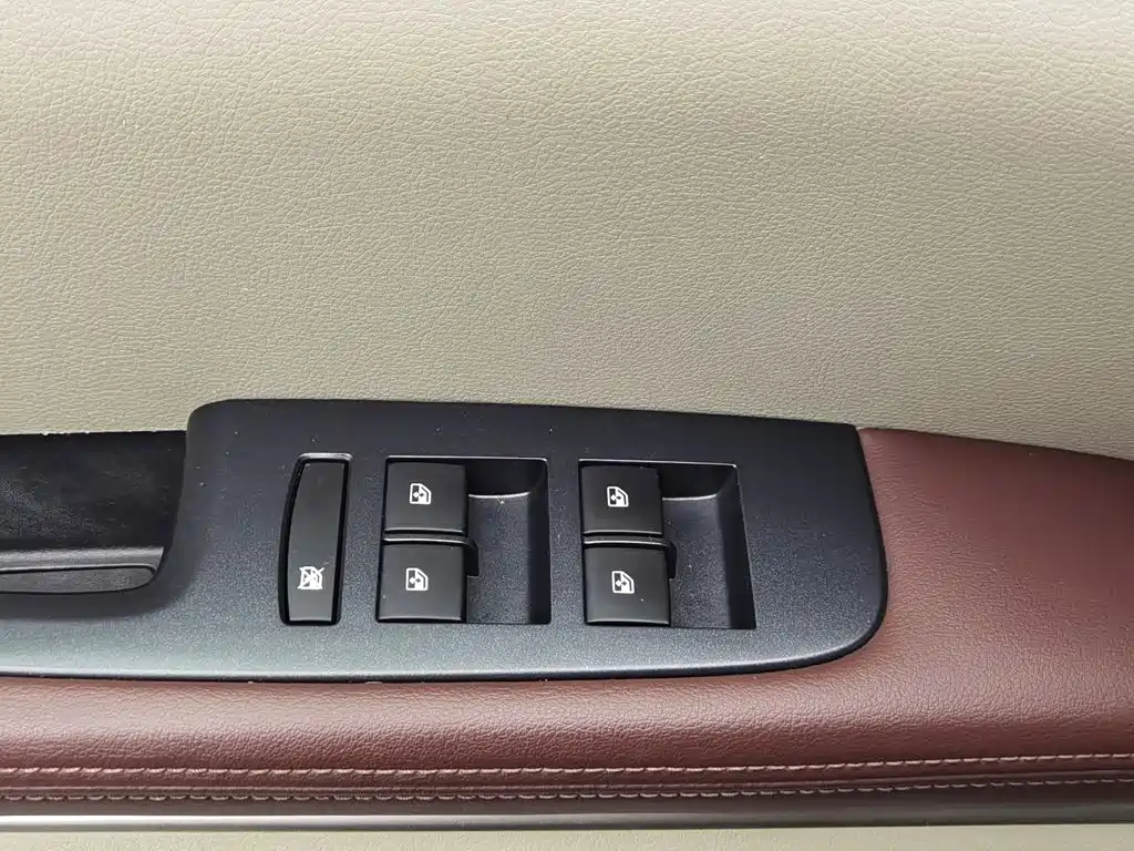 Фото 9 - Buick GL8