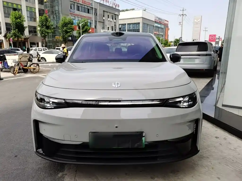 Фото 3 - Leapmotor C10