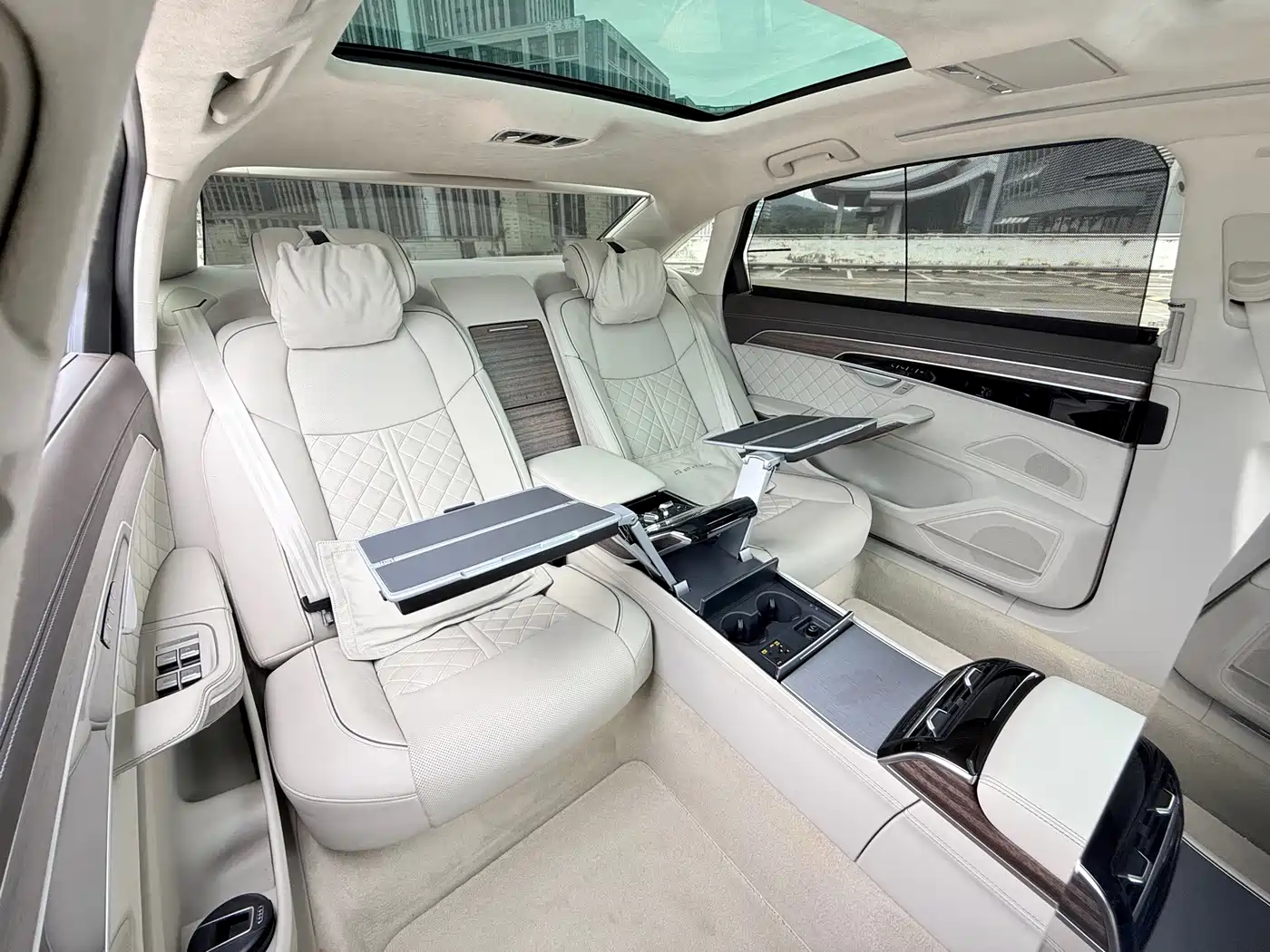 Фото 11 - Audi A8
