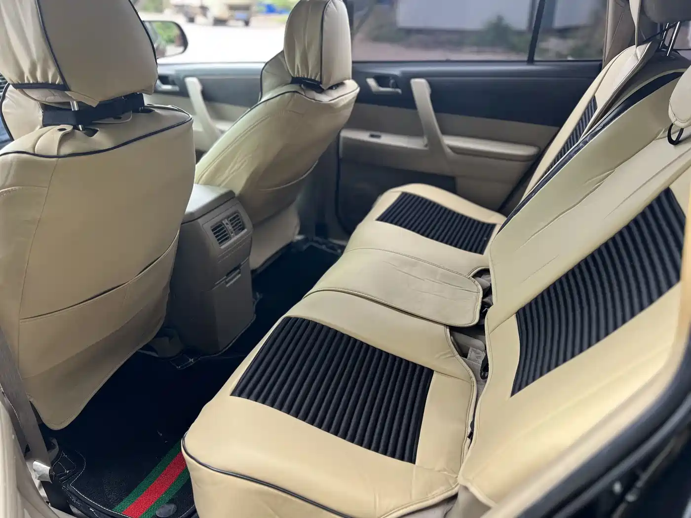 Toyota Highlander 2013 2.7L 2WD 5-seater Purple Gold Edition фото 13