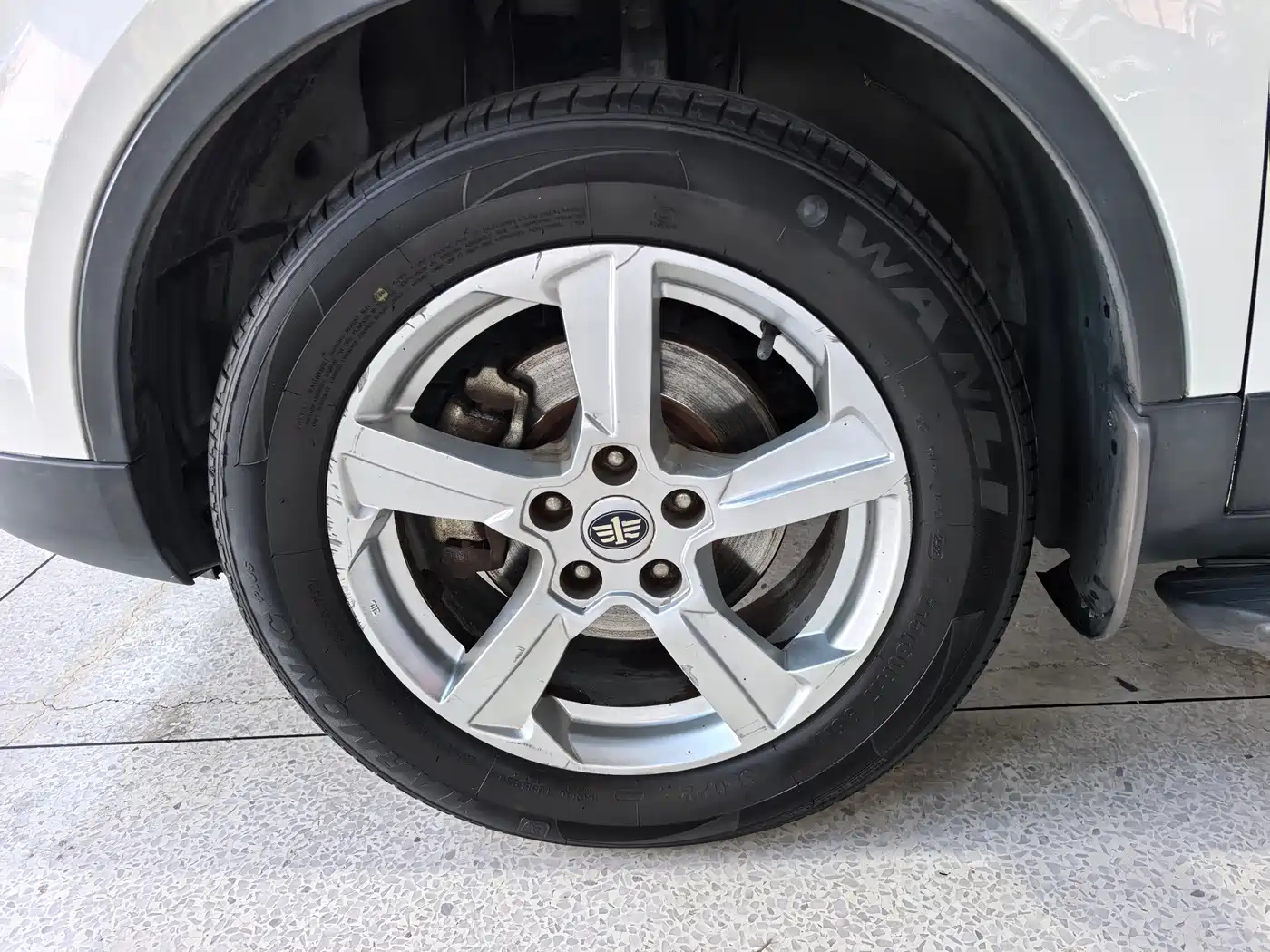 Besturn X80 2013 2013 2.0L Automatic Luxury Type