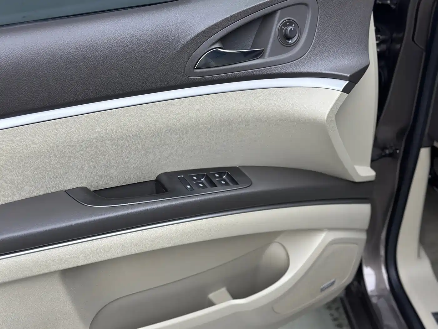Buick GL8 2011 2011 3.0L XT Luxury Business Flagship
