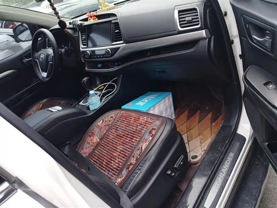 Toyota Highlander 2021 2.0T AWD Luxury 7-Seater фото 8