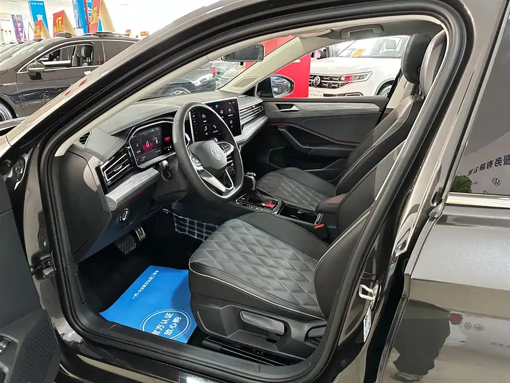 Volkswagen Sagitar 2025 300TSI DSG Surpass Edition фото 30