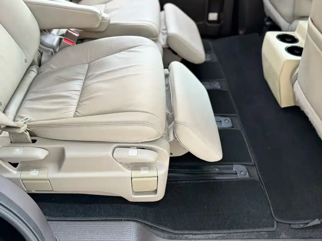 Фото 7 - Honda Odyssey
