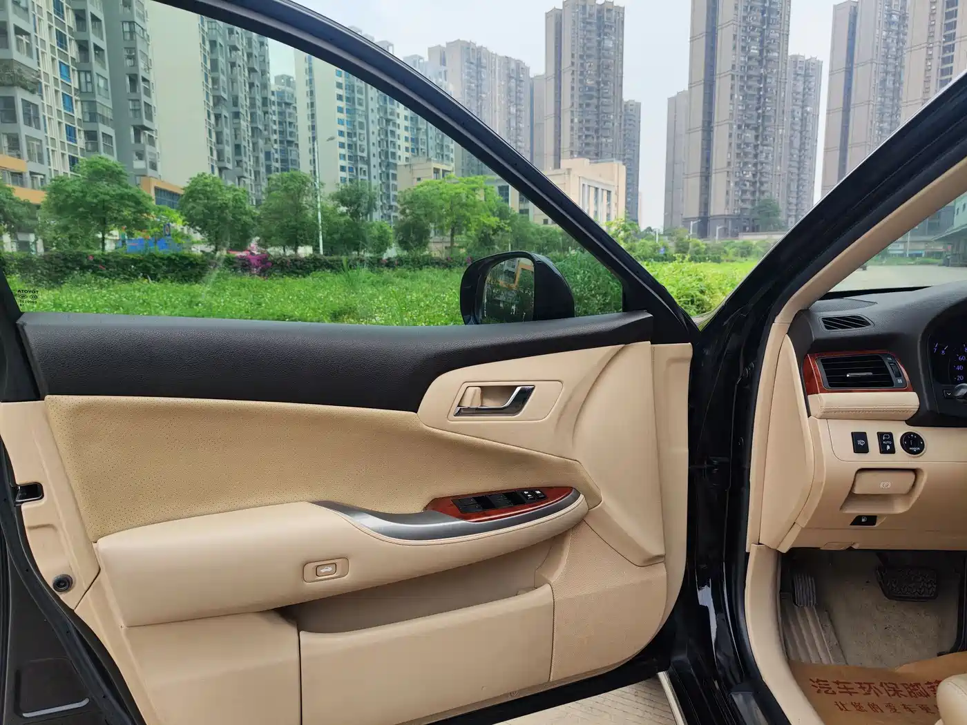 Toyota Crown 2012 2.5L Royal фото 17