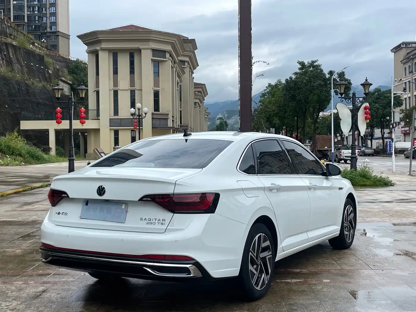 Volkswagen Sagitar 2023 Model Year 280TSI DSG Surpass Edition фото 9