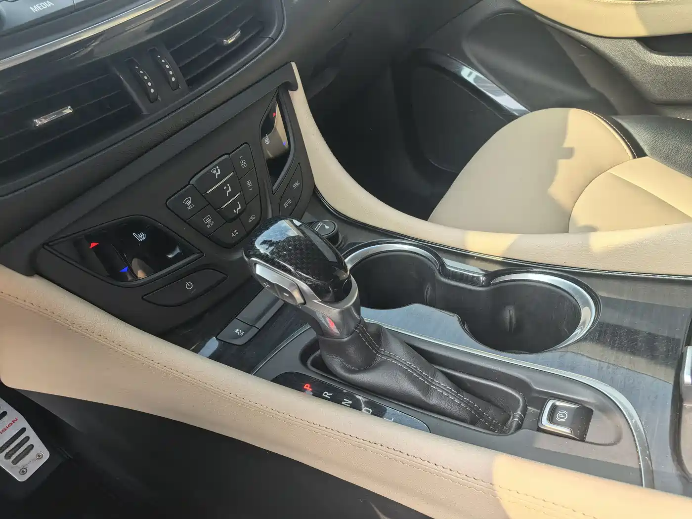 Buick Envision Plus 2018 28T 4WD Luxury фото 13
