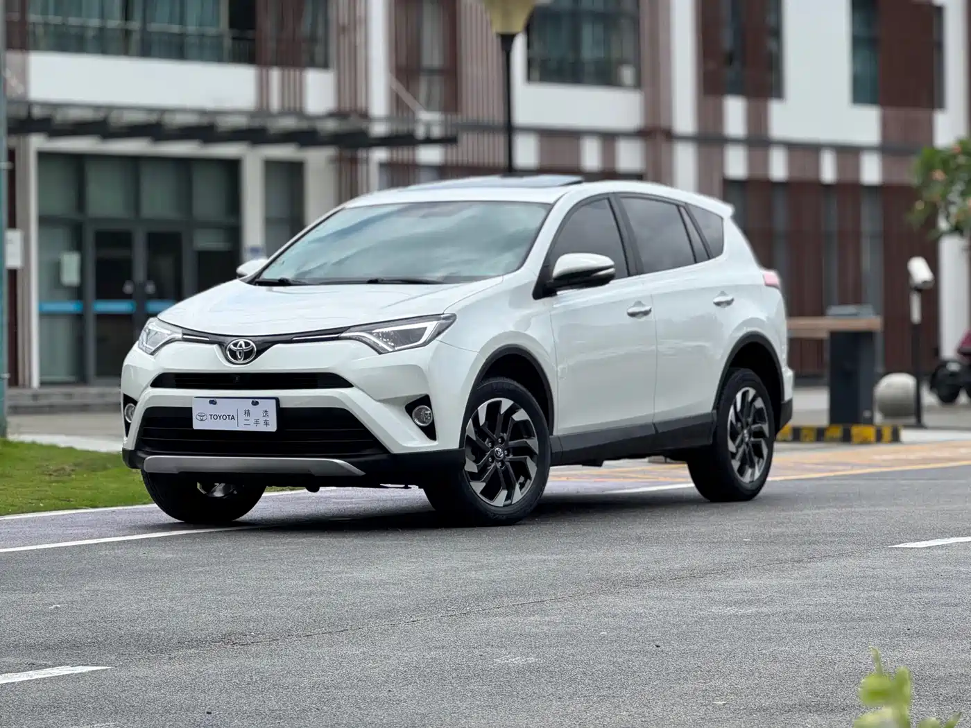 Toyota RAV4 Rongfang 2016 2.5L Automatic 4WD Elite