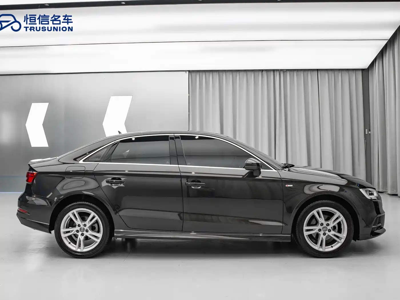 Audi A3 2018 30th Anniversary Limousine 35 TFSI Fashion фото 7
