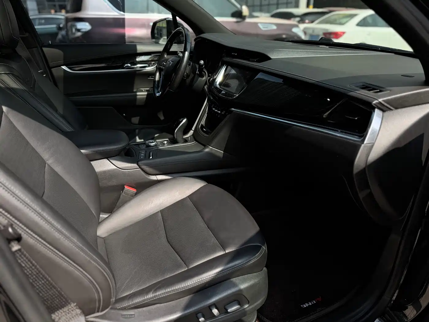 Cadillac XT6 2020 28T 6-Seater 4WD Luxury Model фото 16