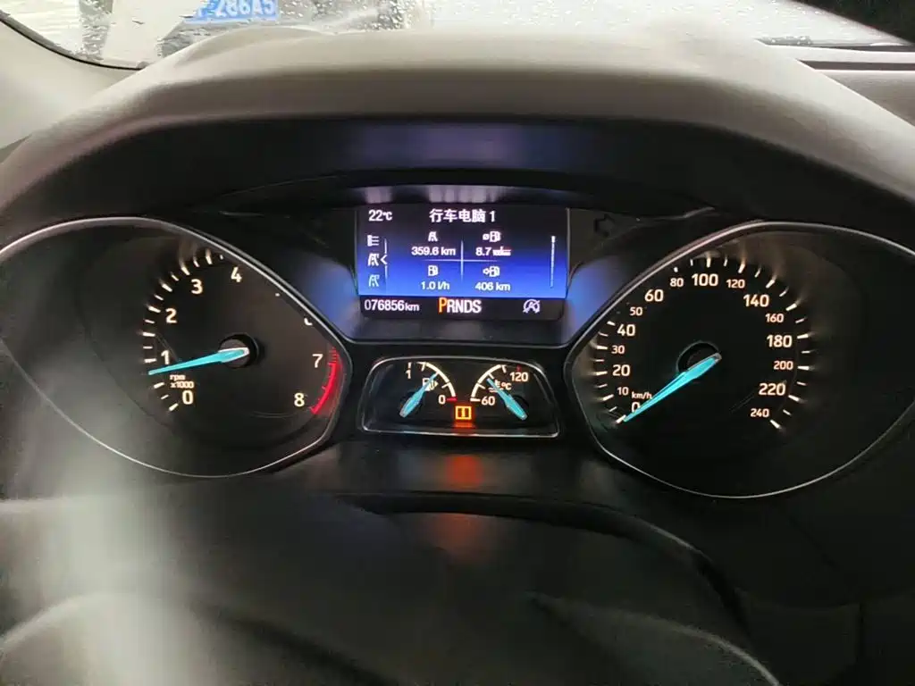 Фото 4 - Ford Focus