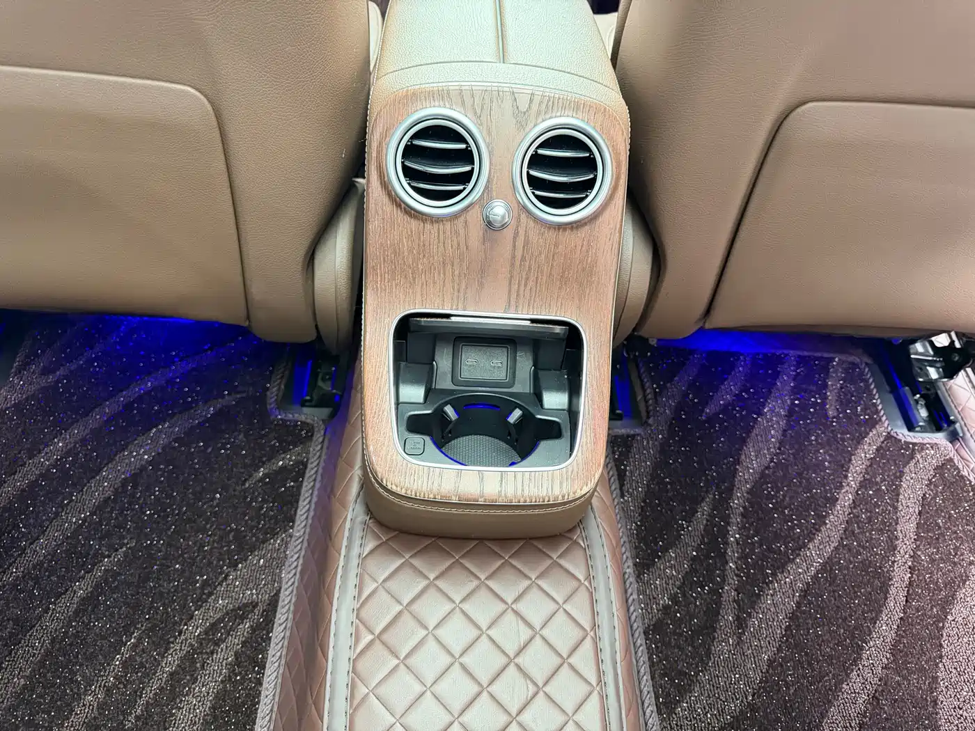 Mercedes-Benz E-Class 2023 Facelift E 300 L Fashion фото 16