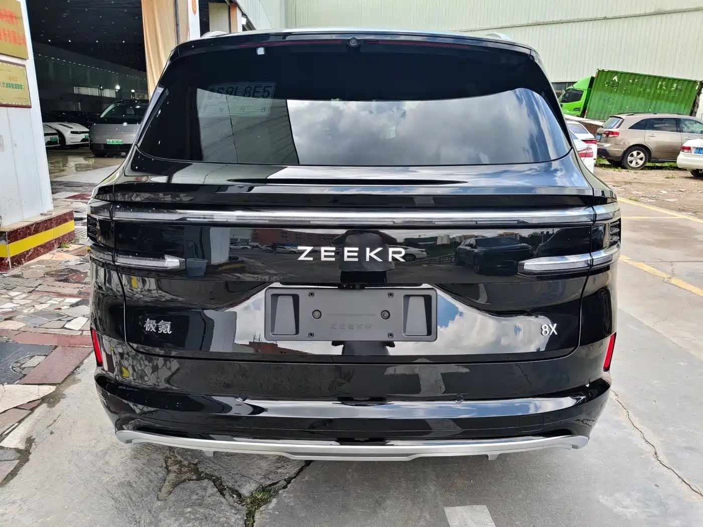 Zeekr 8X фото 5