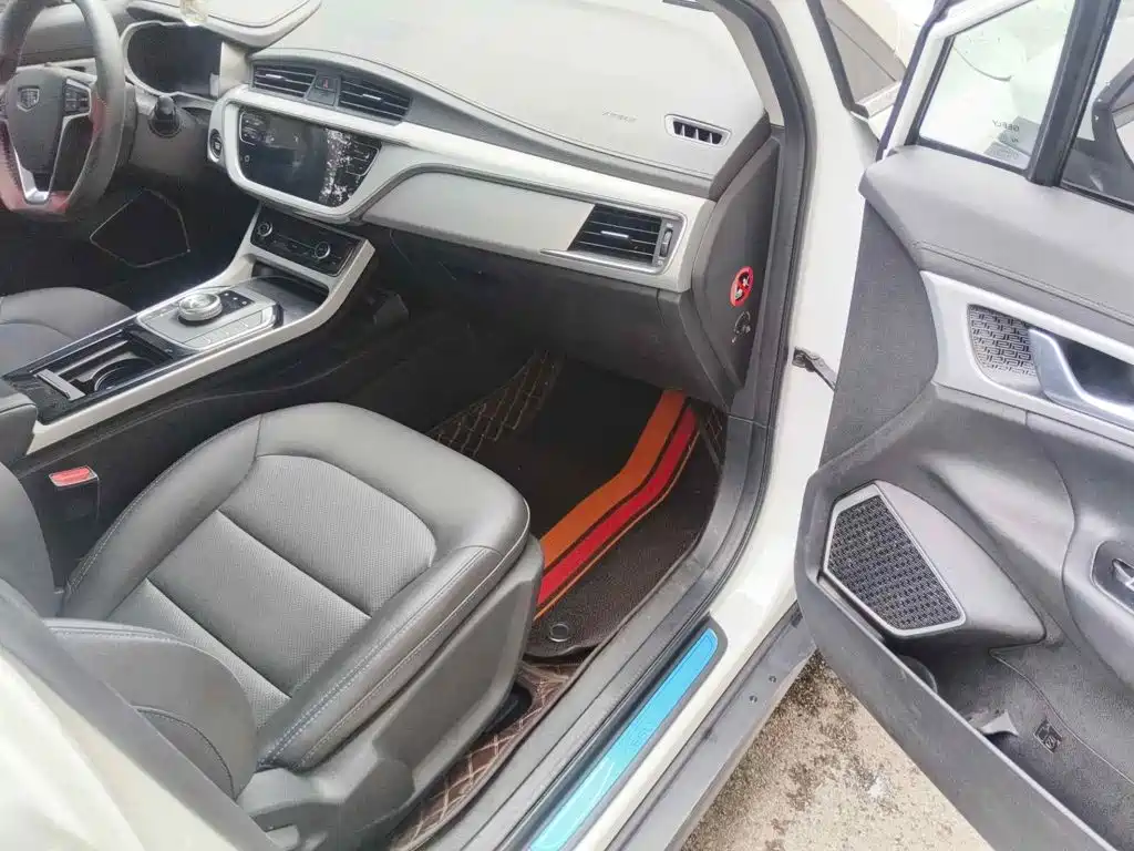Geely Emgrand GSe 2018 2018 Premium Style