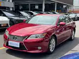 Фото 1 - Lexus ES